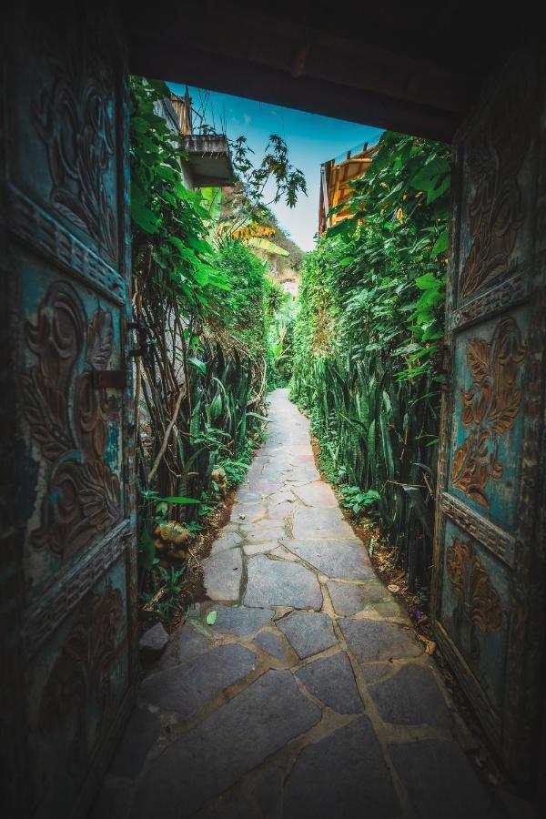 Отель Lush Atitlan Сан-Маркос-ла-Лагуна Экстерьер фото